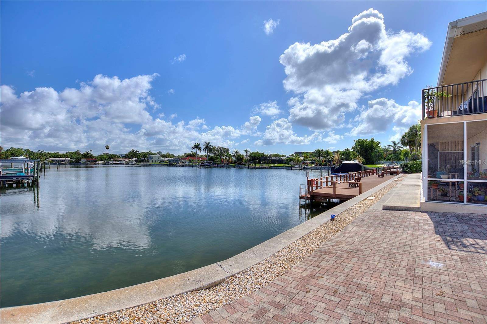 3753 46TH AVE S #10, St Petersburg, FL 33711