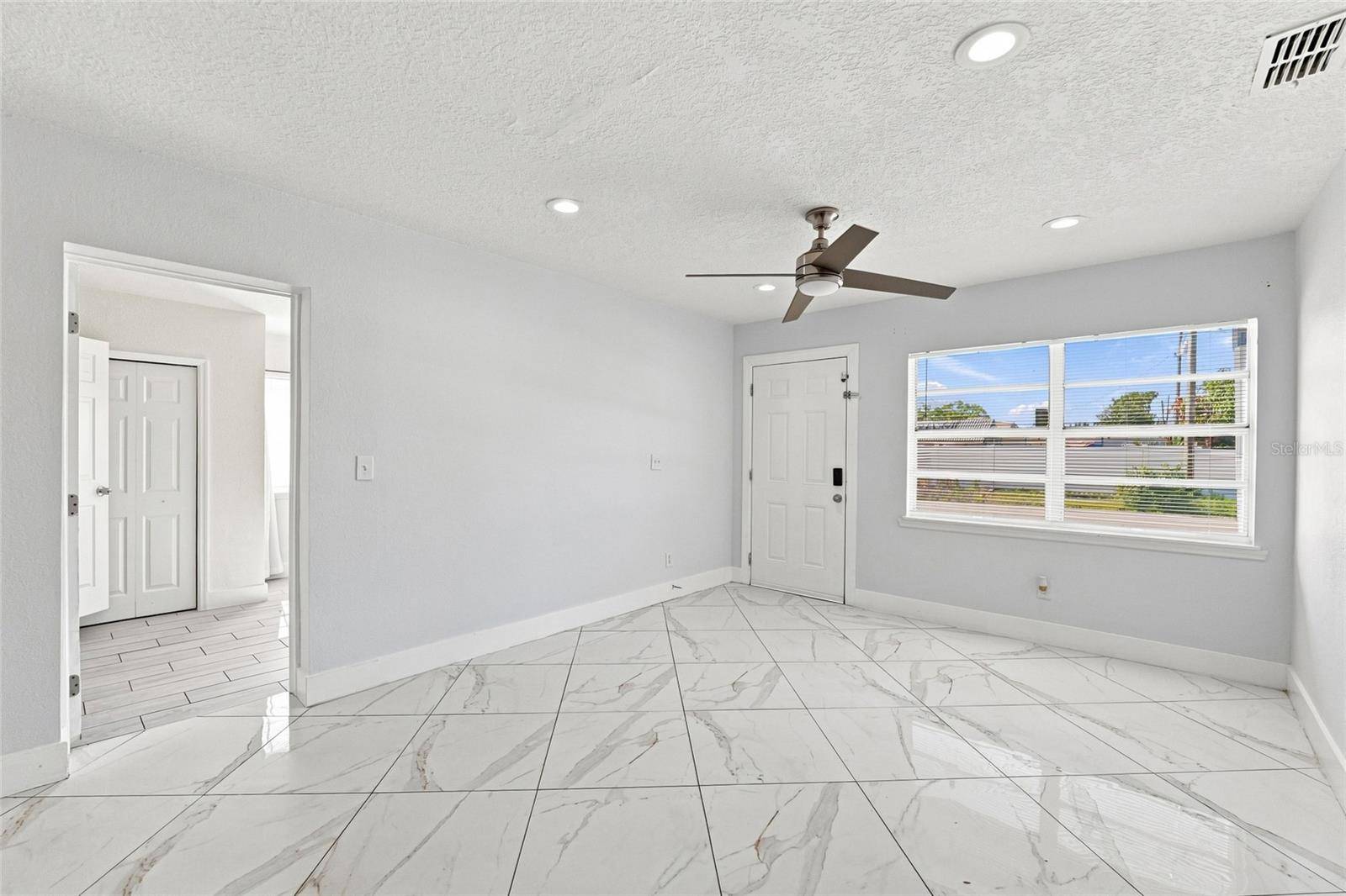 7805 WINSTON LN, Tampa, FL 33615