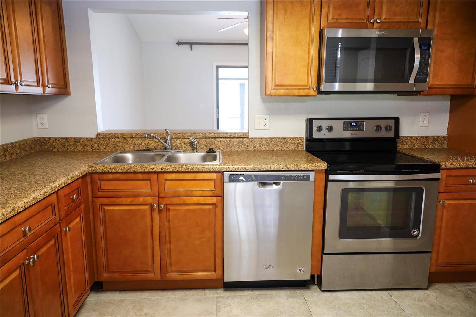 321 WINDRUSH LOOP, Tarpon Springs, FL 34689