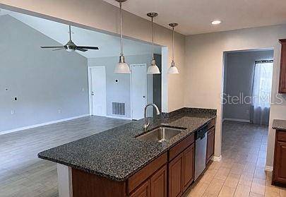 4143 ROLLING SPRINGS DR, Tampa, FL 33624