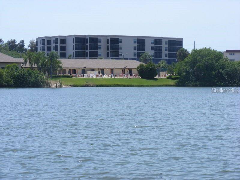 9950 62ND TER N #112, St Petersburg, FL 33708