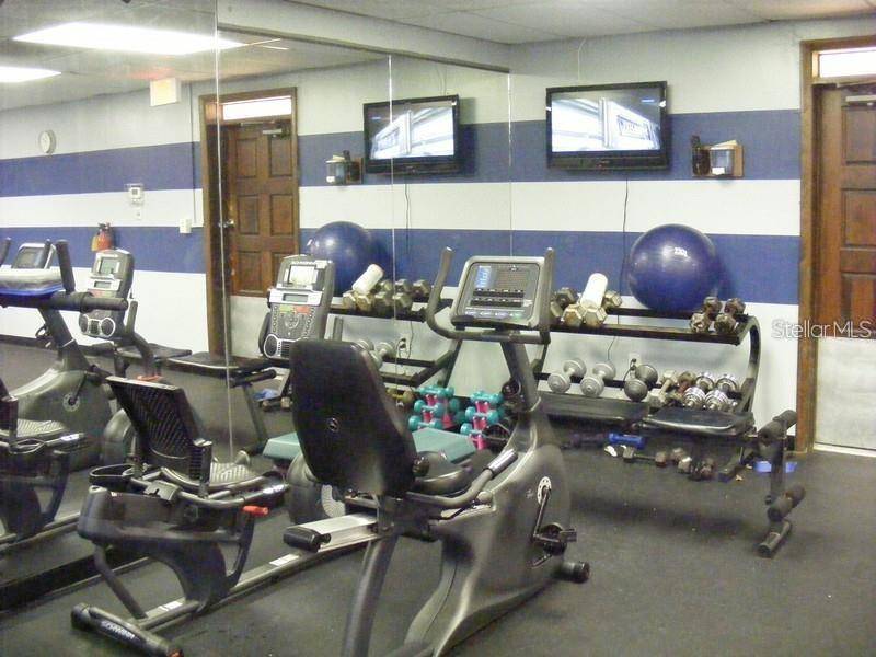 9950 62ND TER N #112, St Petersburg, FL 33708