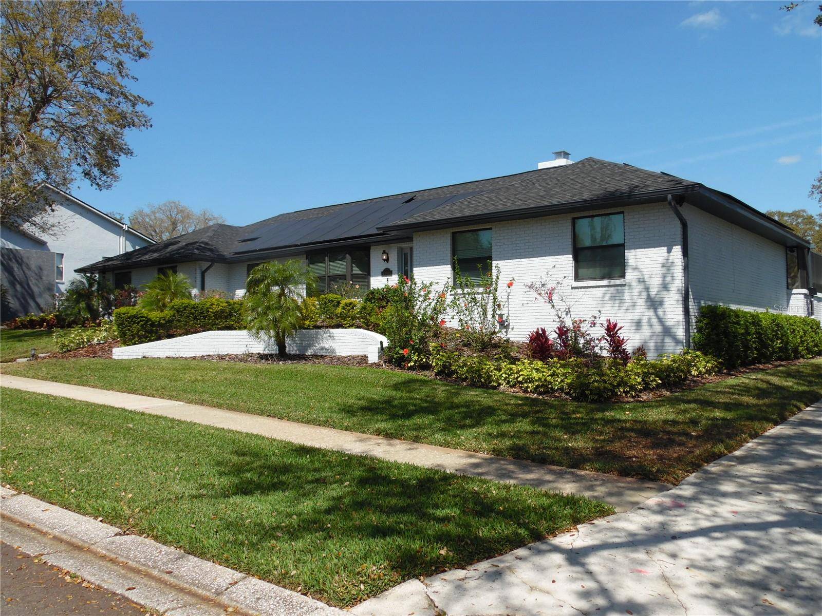 2709 FAIRWAY VIEW DR, Valrico, FL 33596
