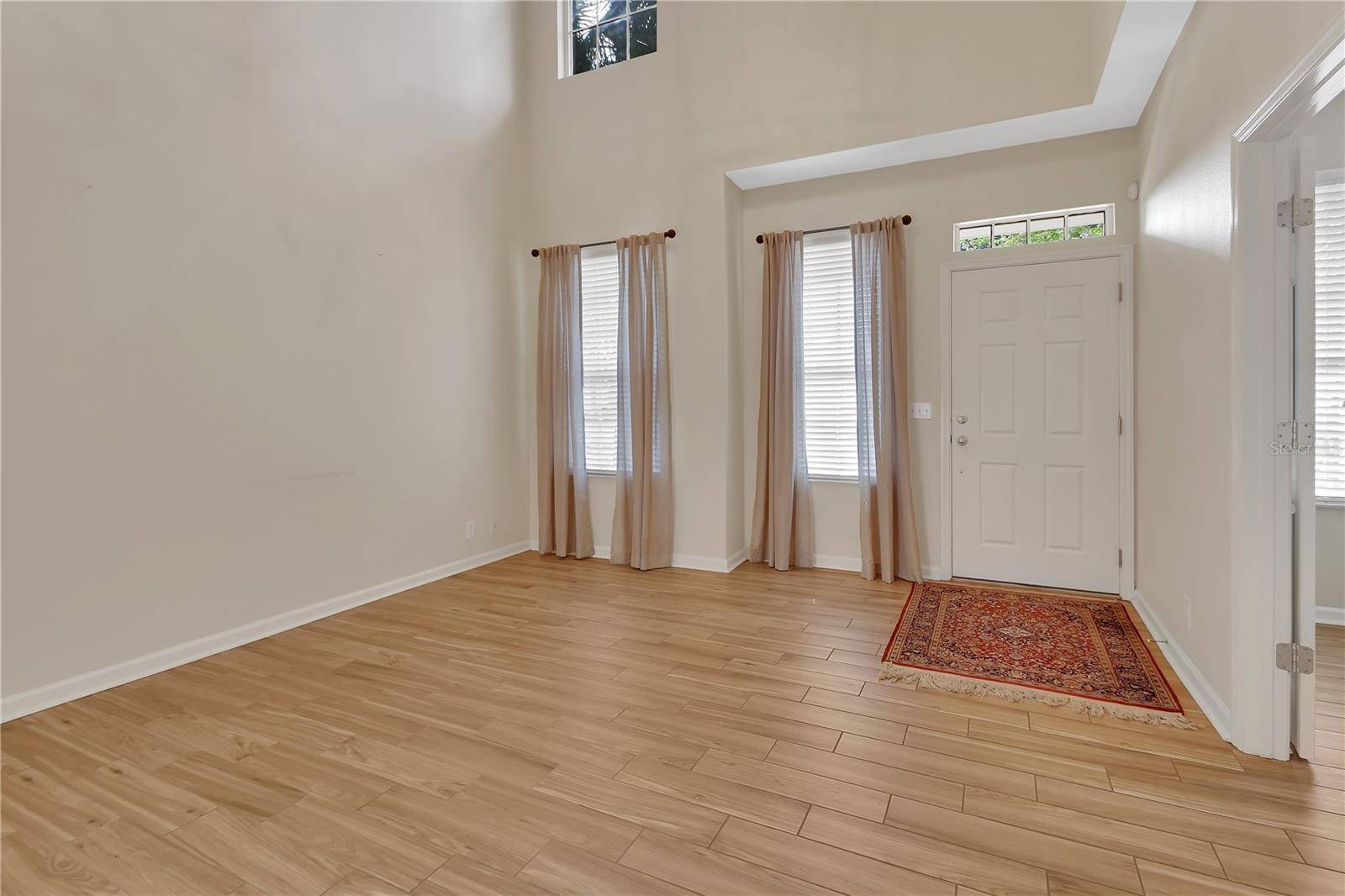 204 WOODHOUSE LN, Deland, FL 32724