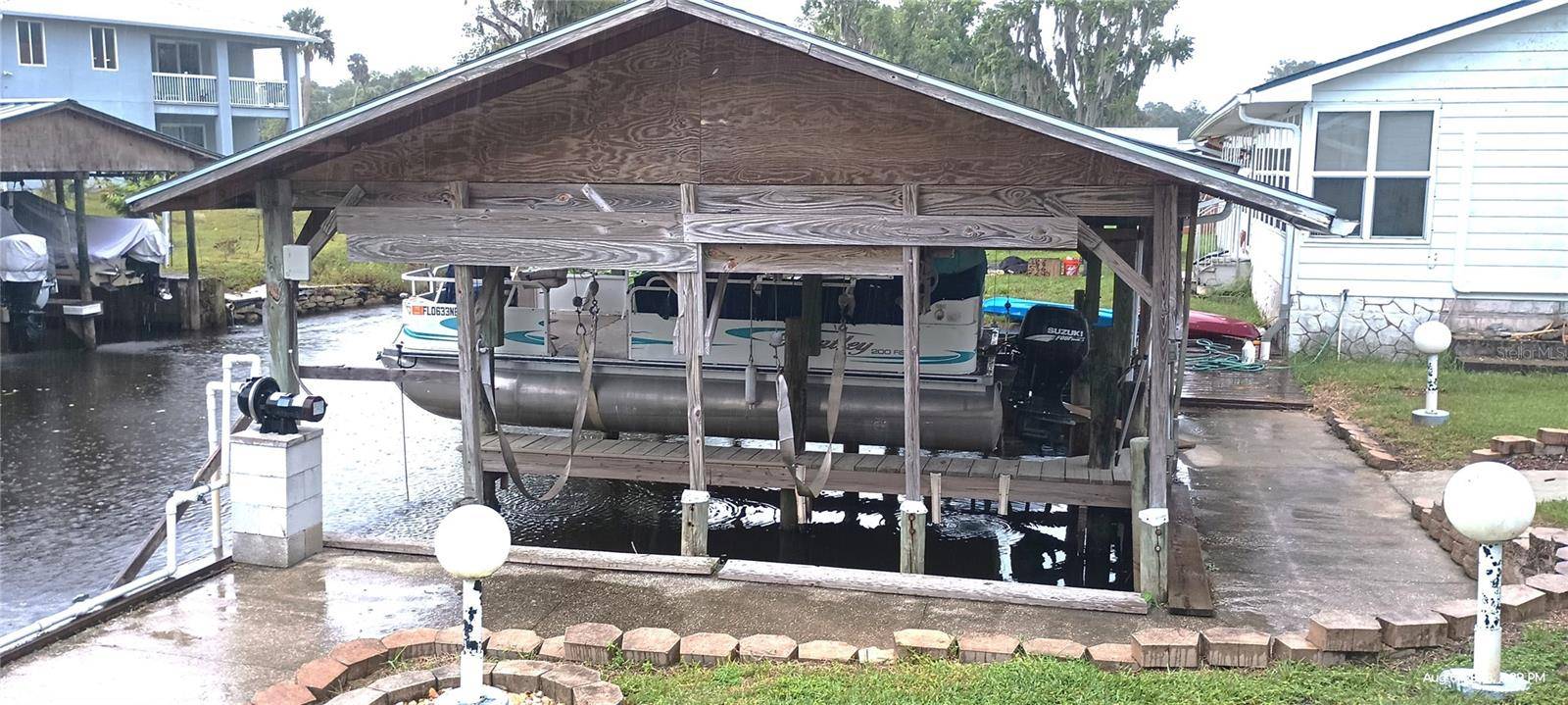 148 HICKS AVE, Crescent City, FL 32112