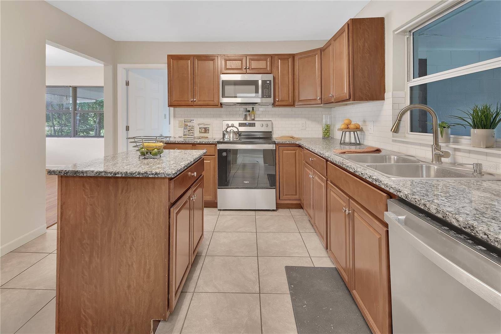 1502 STEVENS AVE, Deland, FL 32720