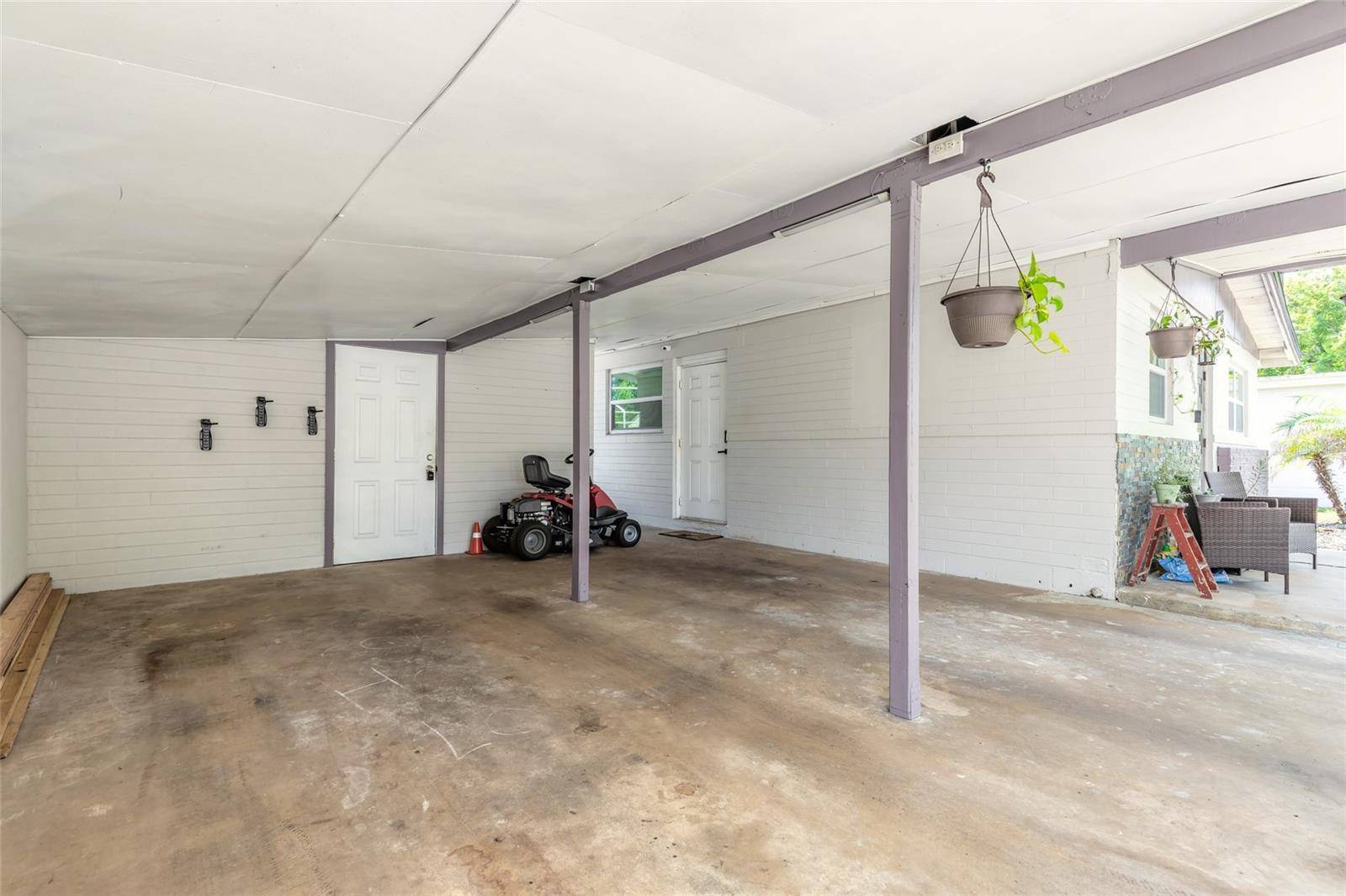 645 WESTWARD CIR, Holly Hill, FL 32117