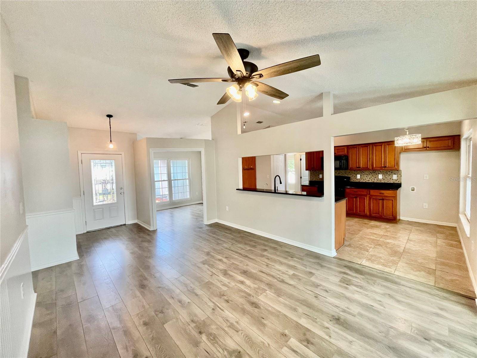 2205 PINK GRAPEFRUIT TRL, Clermont, FL 34714