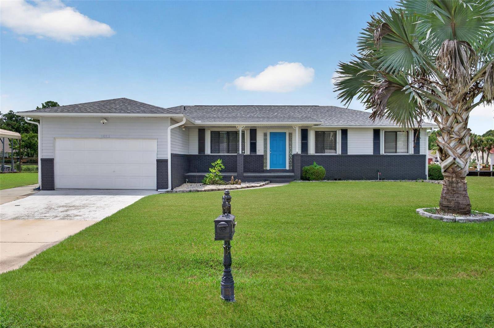 1613 JUNO TRL, Astor, FL 32102