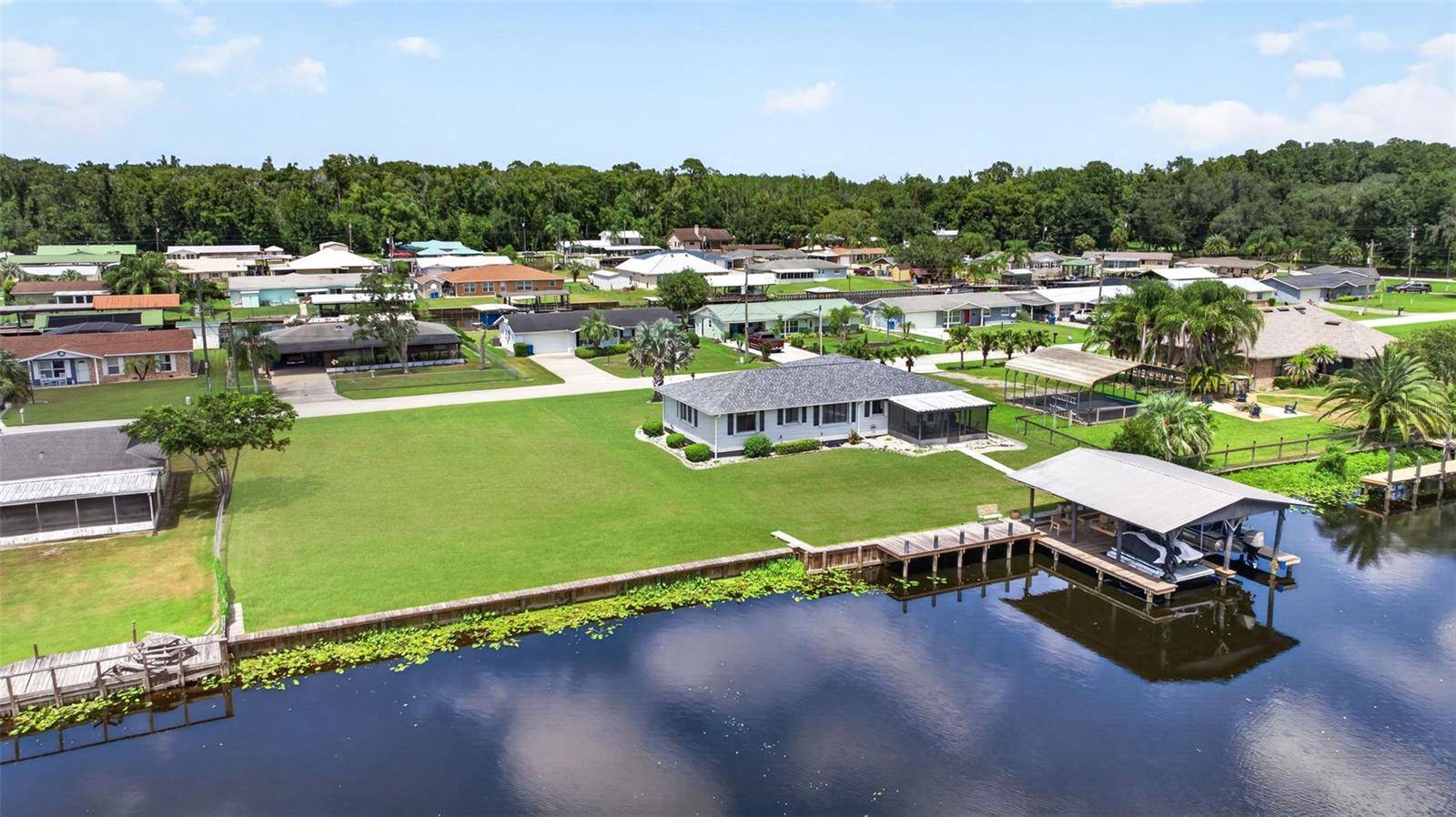 1613 JUNO TRL, Astor, FL 32102