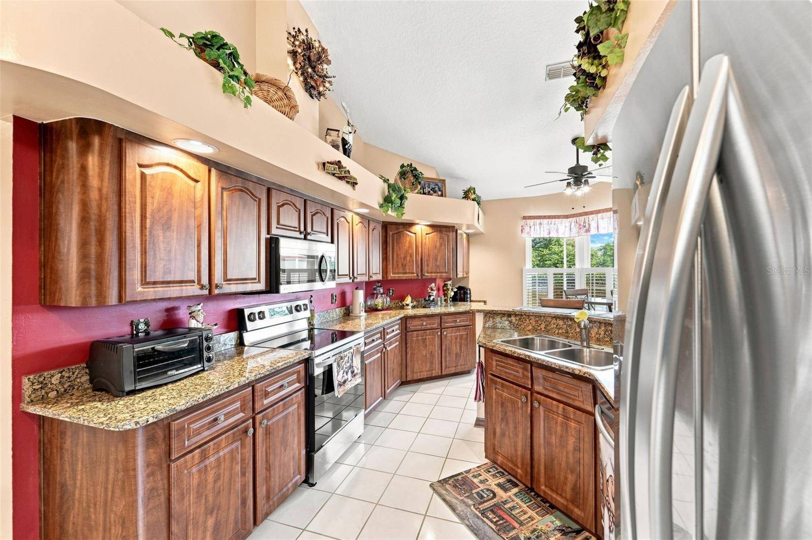 102 BIRKWOOD CT, Debary, FL 32713
