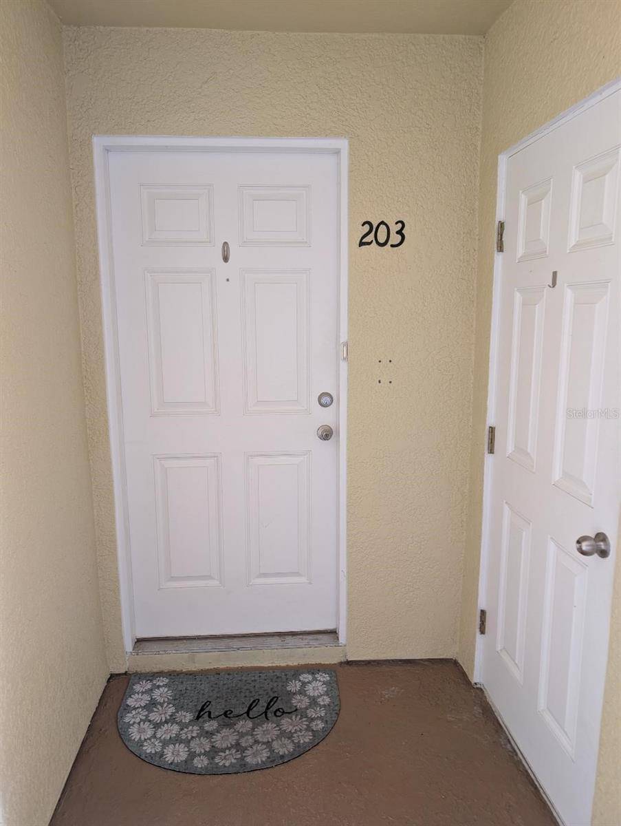 6420 BANYAN BLVD #203, New Port Richey, FL 34652