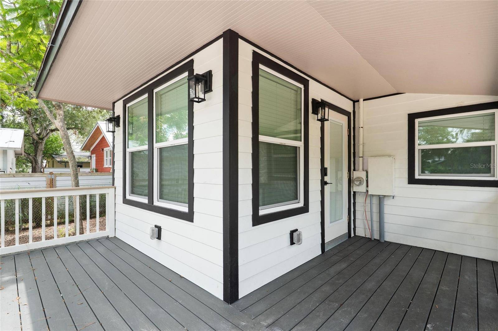 136 N RING AVE, Tarpon Springs, FL 34689