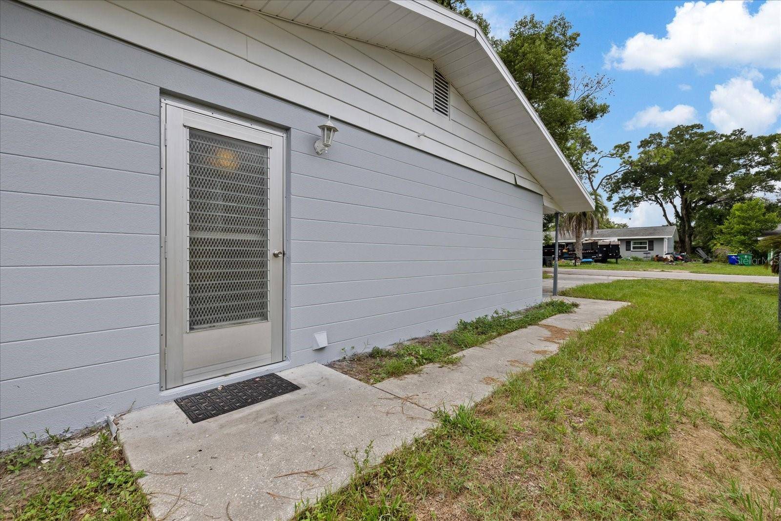 5900 AVOCADO ST, Zephyrhills, FL 33542