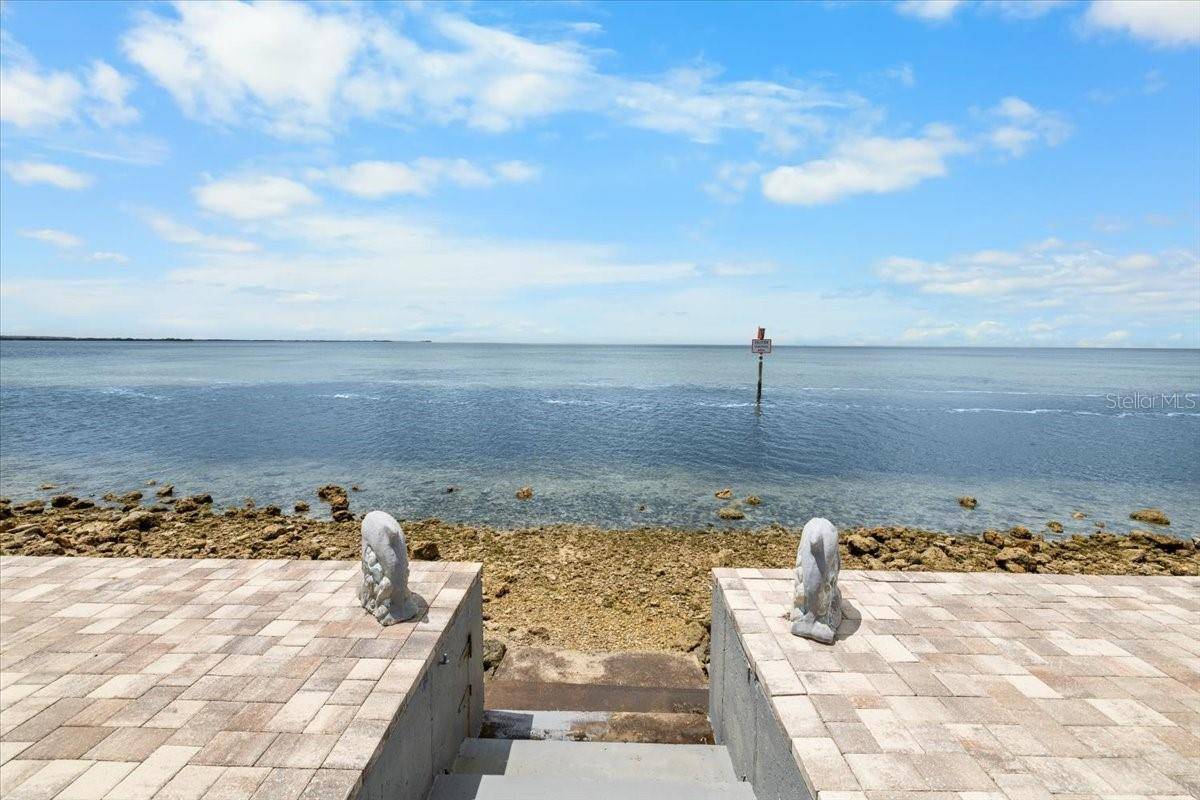 3200 GULF WINDS CIR, Hernando Beach, FL 34607