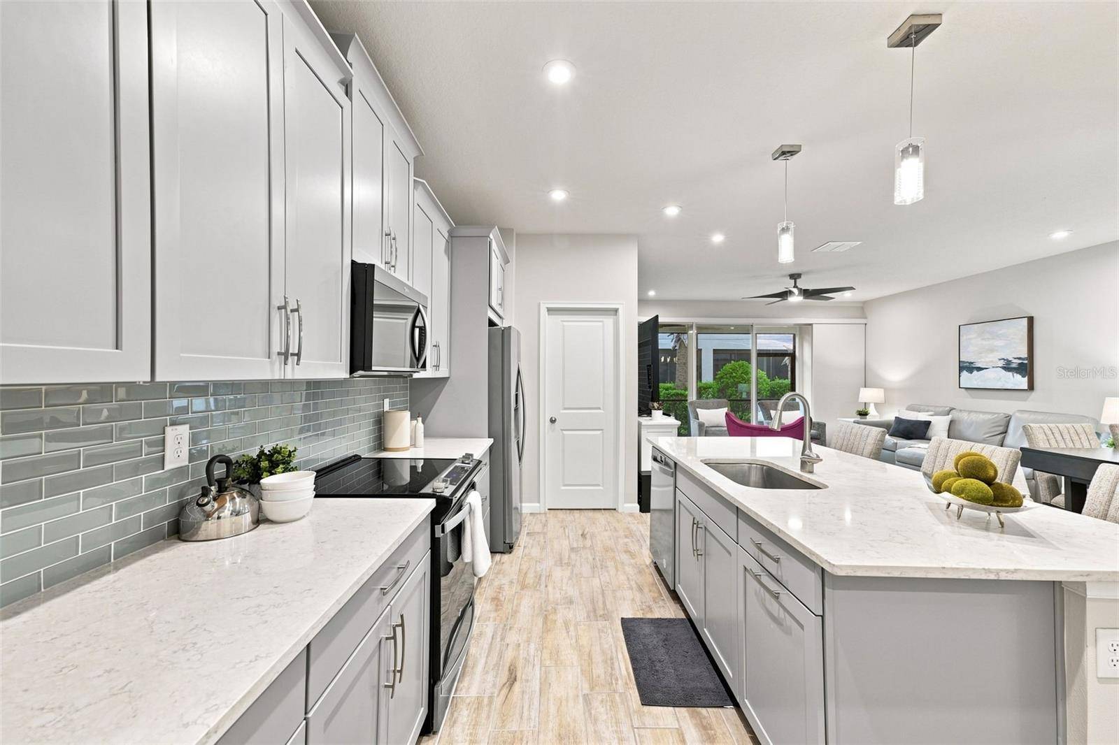 19421 MONARCH WIND WAY, Lutz, FL 33558