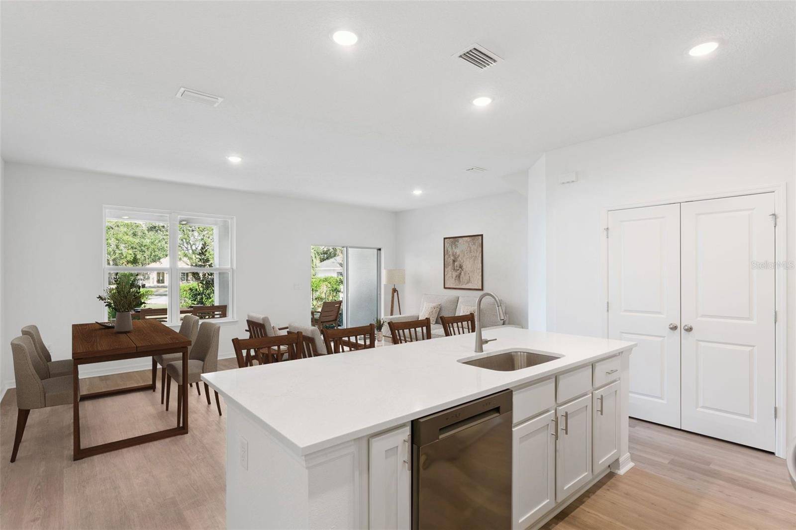 2274 RED PINE CT, Eustis, FL 32726