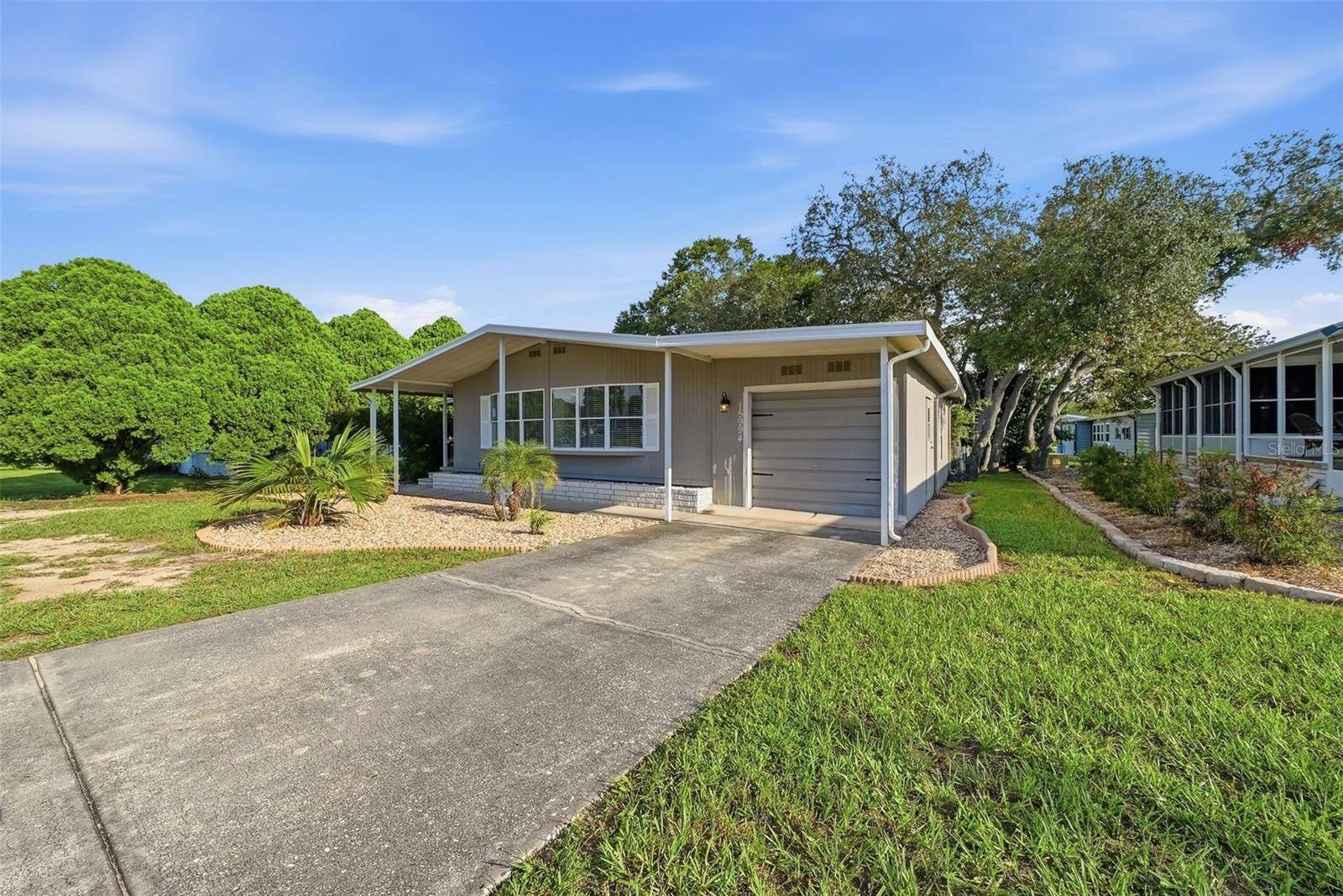 15994 BROOKRIDGE BLVD, Brooksville, FL 34613