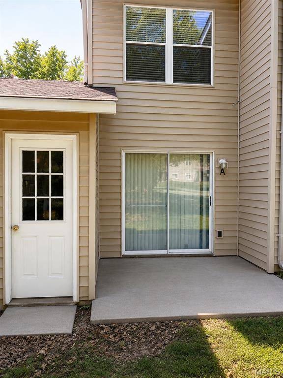 3701 Candlewyck Club DR #A, Florissant, MO 63034