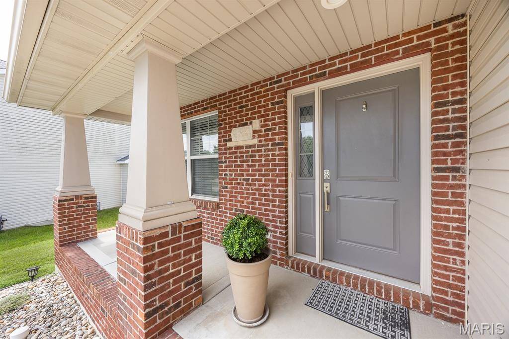 832 Bridgeway DR, O'fallon, IL 62269