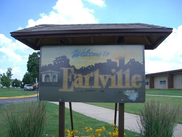 617 BETTY ST, Earlville, IL 60518