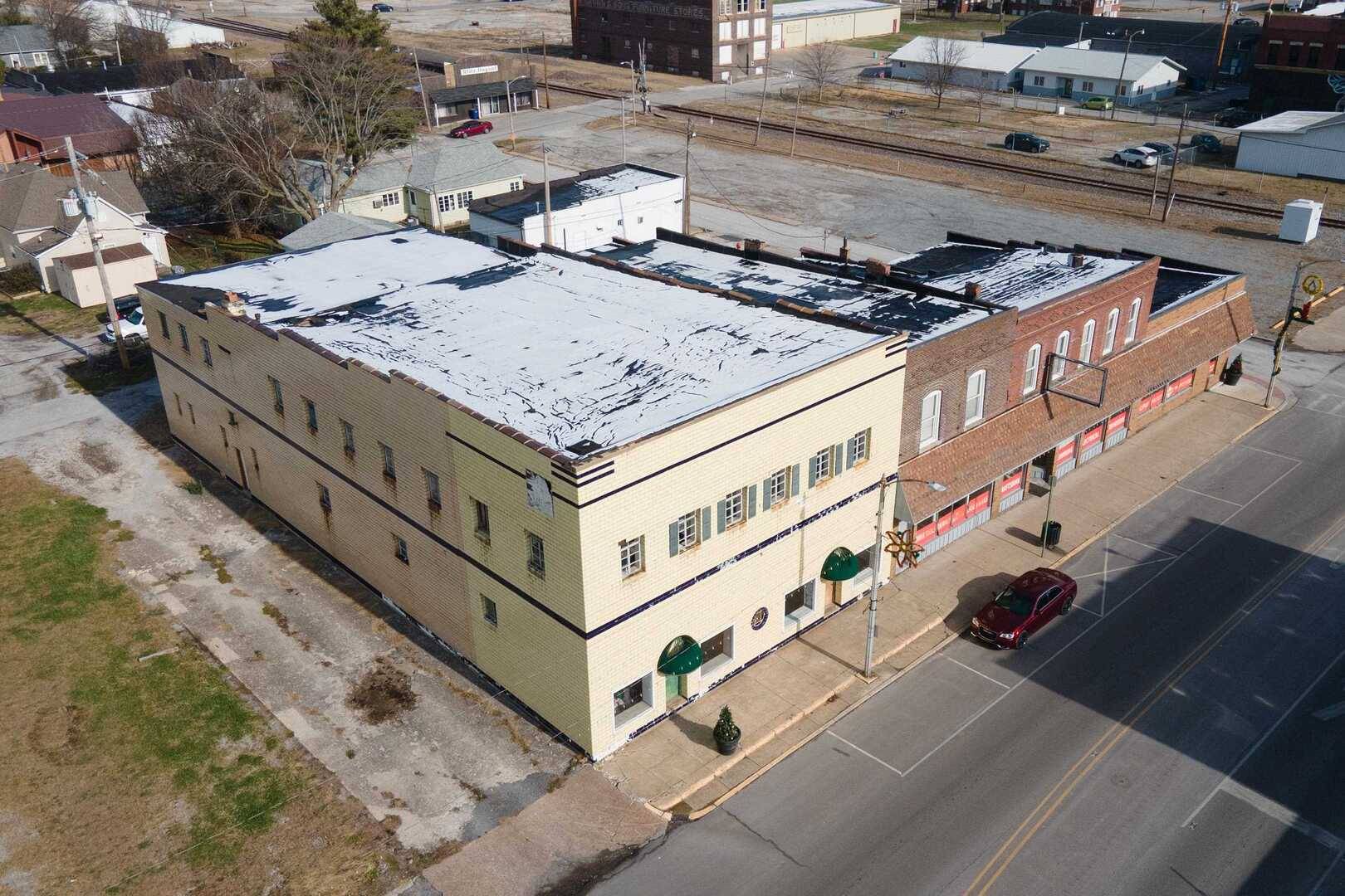 111 W Main ST, West Frankfort, IL 62896