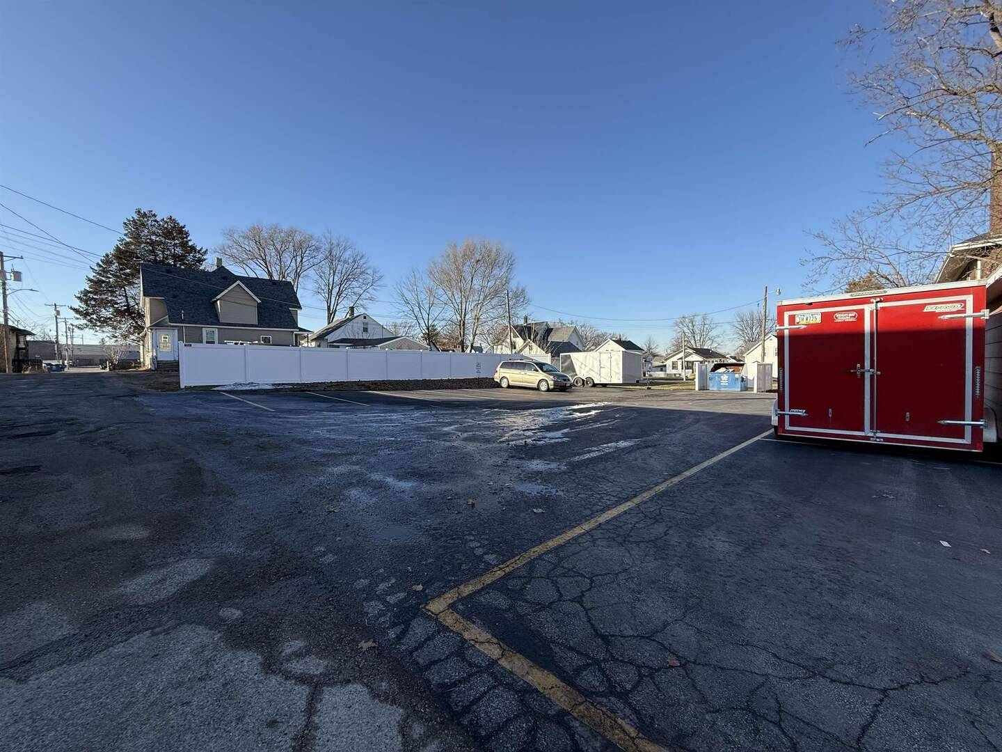 1546 W Locust ST, Davenport, IA 52804