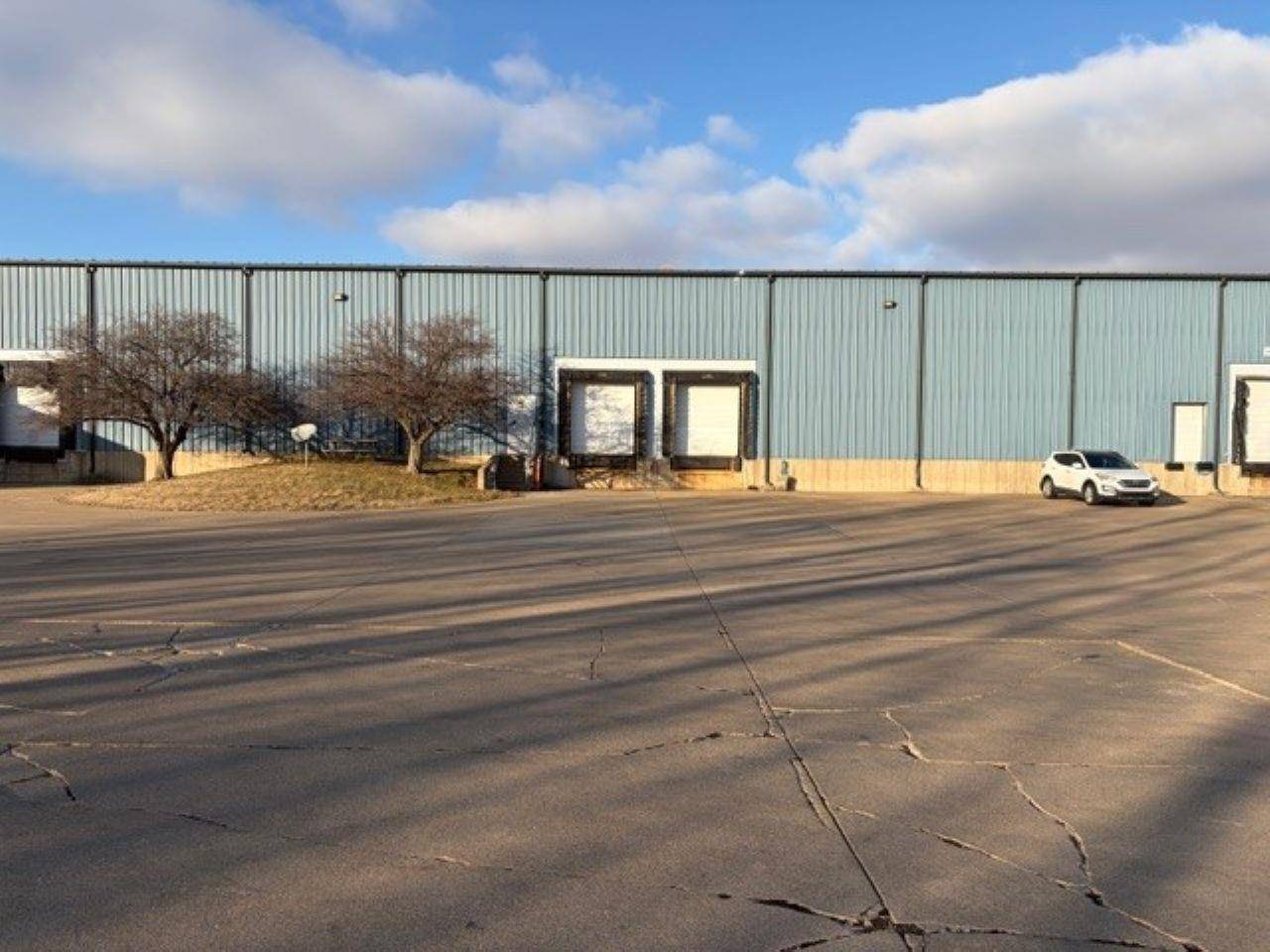 1223 W 76th St ST, Davenport, IA 52806