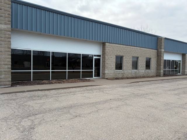 4705-4707 15th Street A ST, Moline, IL 61265