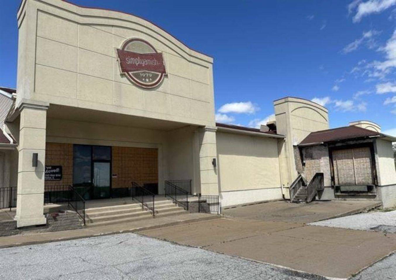 3711 N Harrison St ST, Davenport, IA 52806
