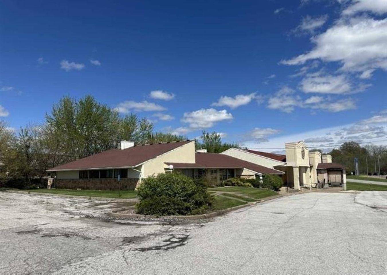 3711 N Harrison St ST, Davenport, IA 52806