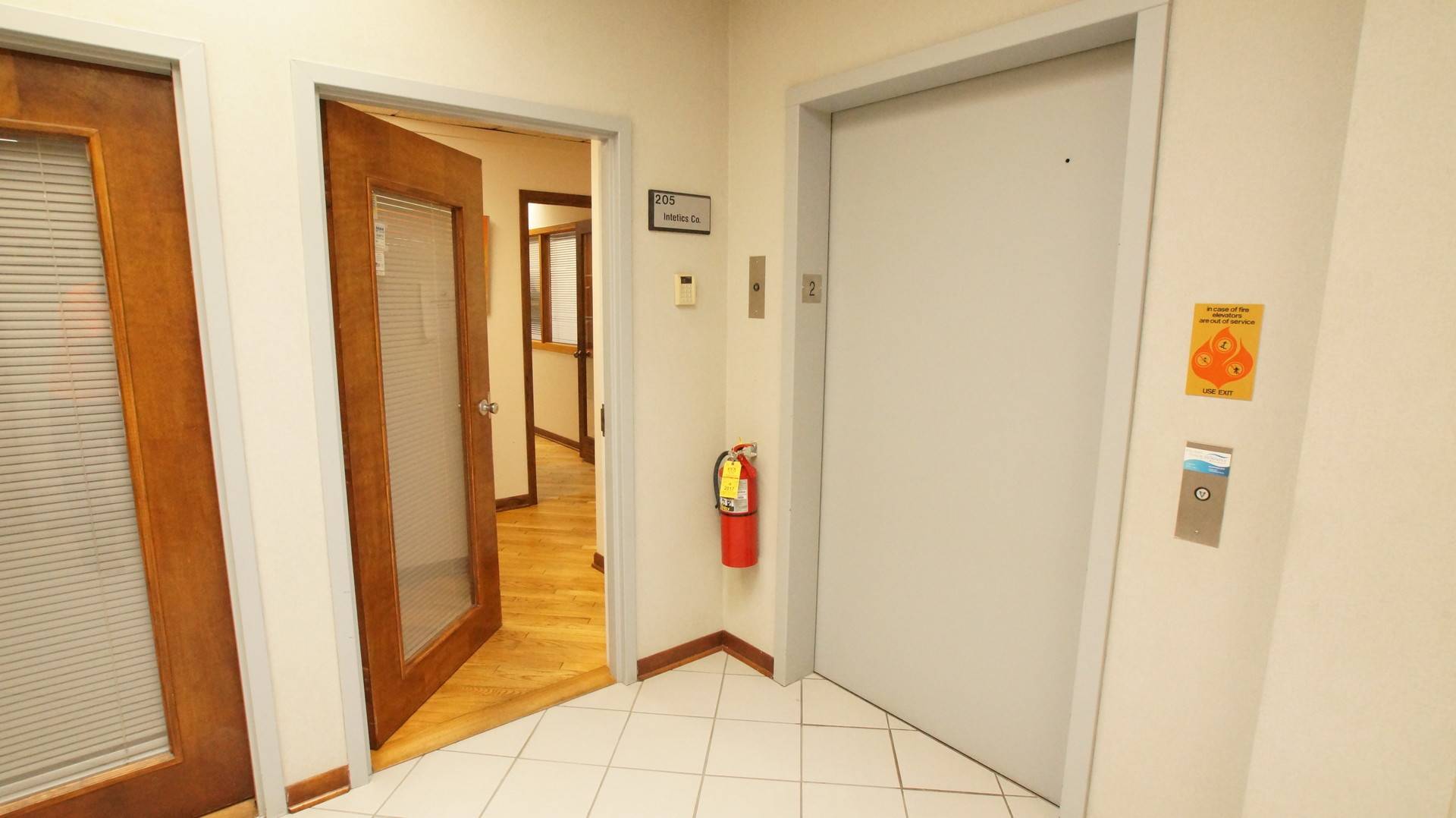 809 RIDGE RD #204-205, Wilmette, IL 60091