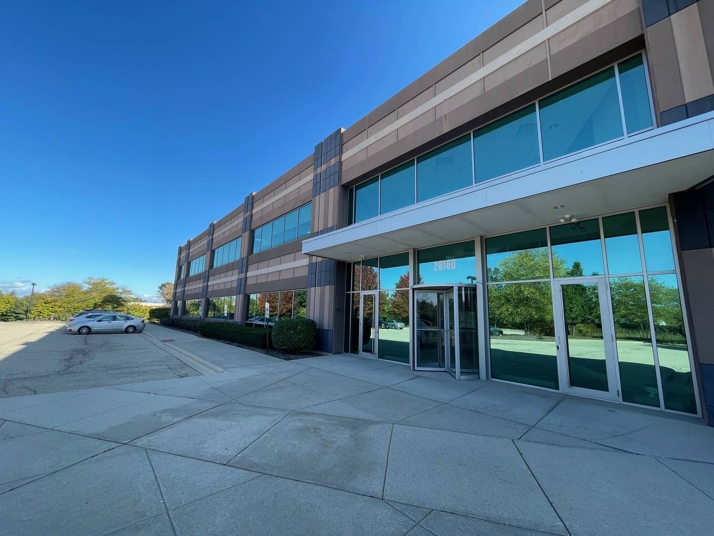 28160 W Northwest HWY, Lake Barrington, IL 60010