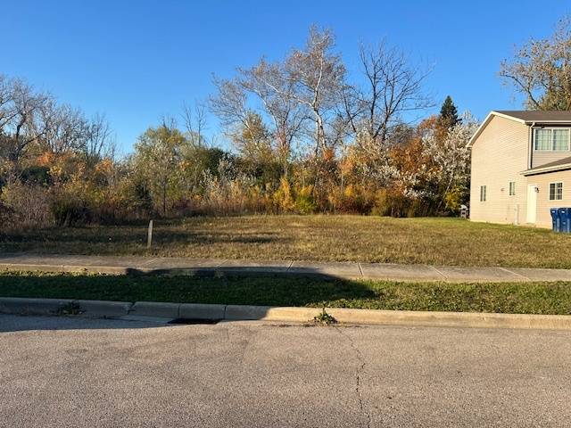 2946 W Country Club AVE, Waukegan, IL 60087