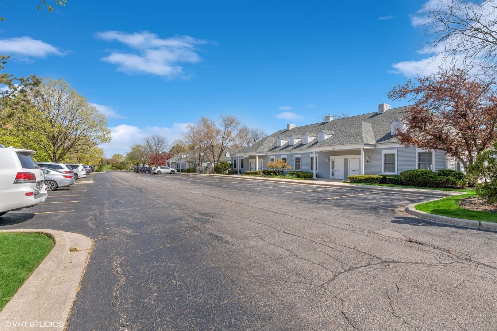 280 N Rand RD, Lake Zurich, IL 60047