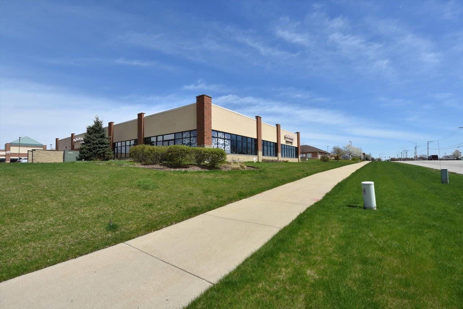 1175 Oak ST #A, North Aurora, IL 60542