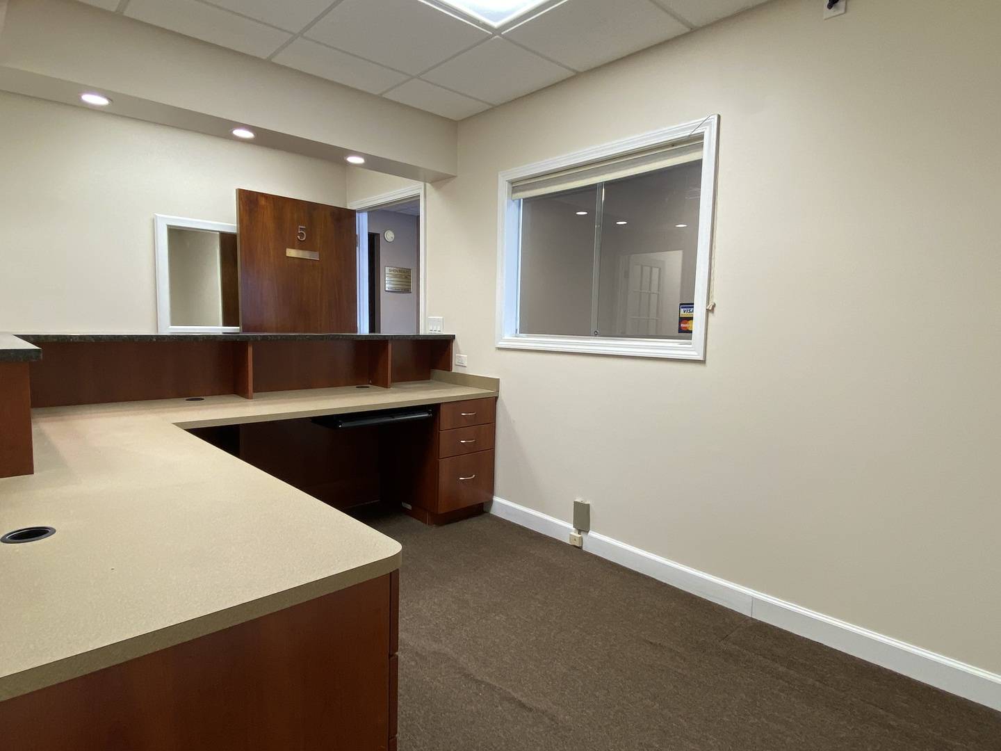 325 W Prospect AVE #5, Mount Prospect, IL 60056