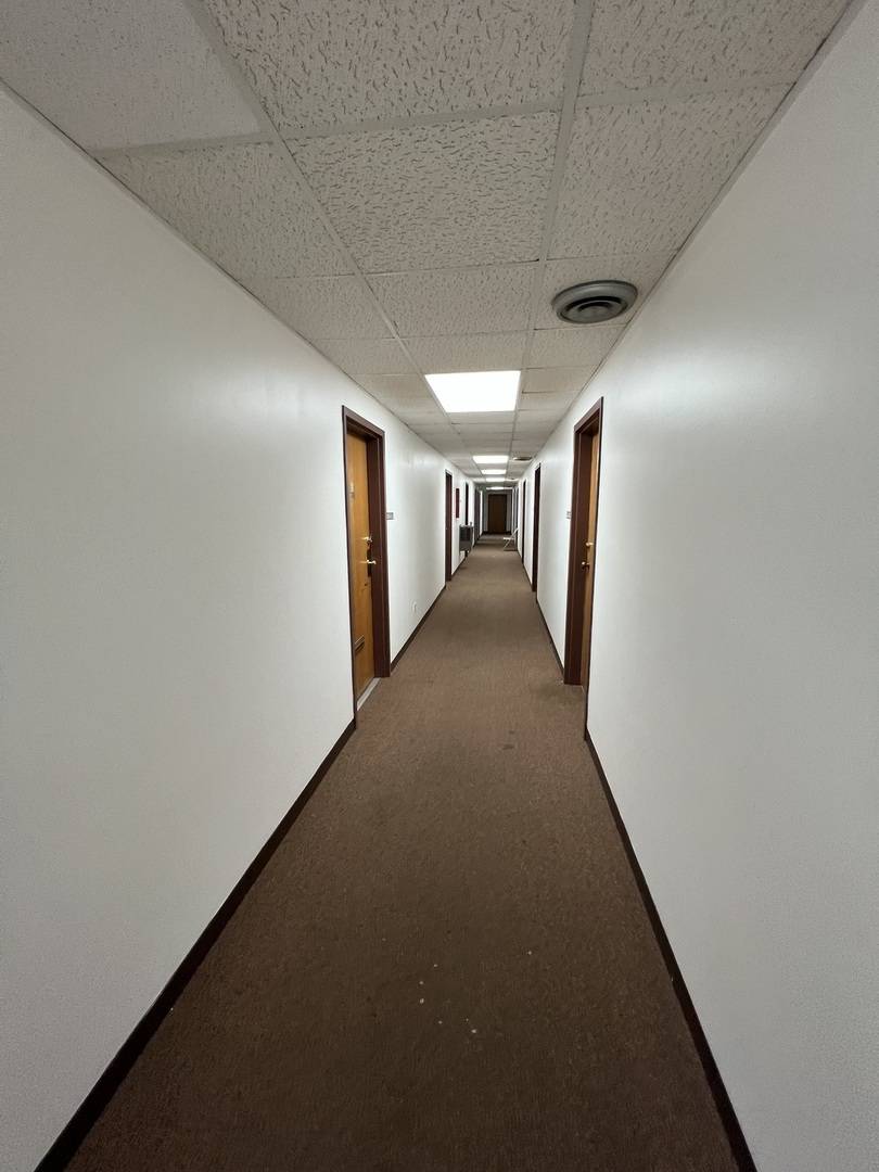 500 N Lake ST #2, Mundelein, IL 60060