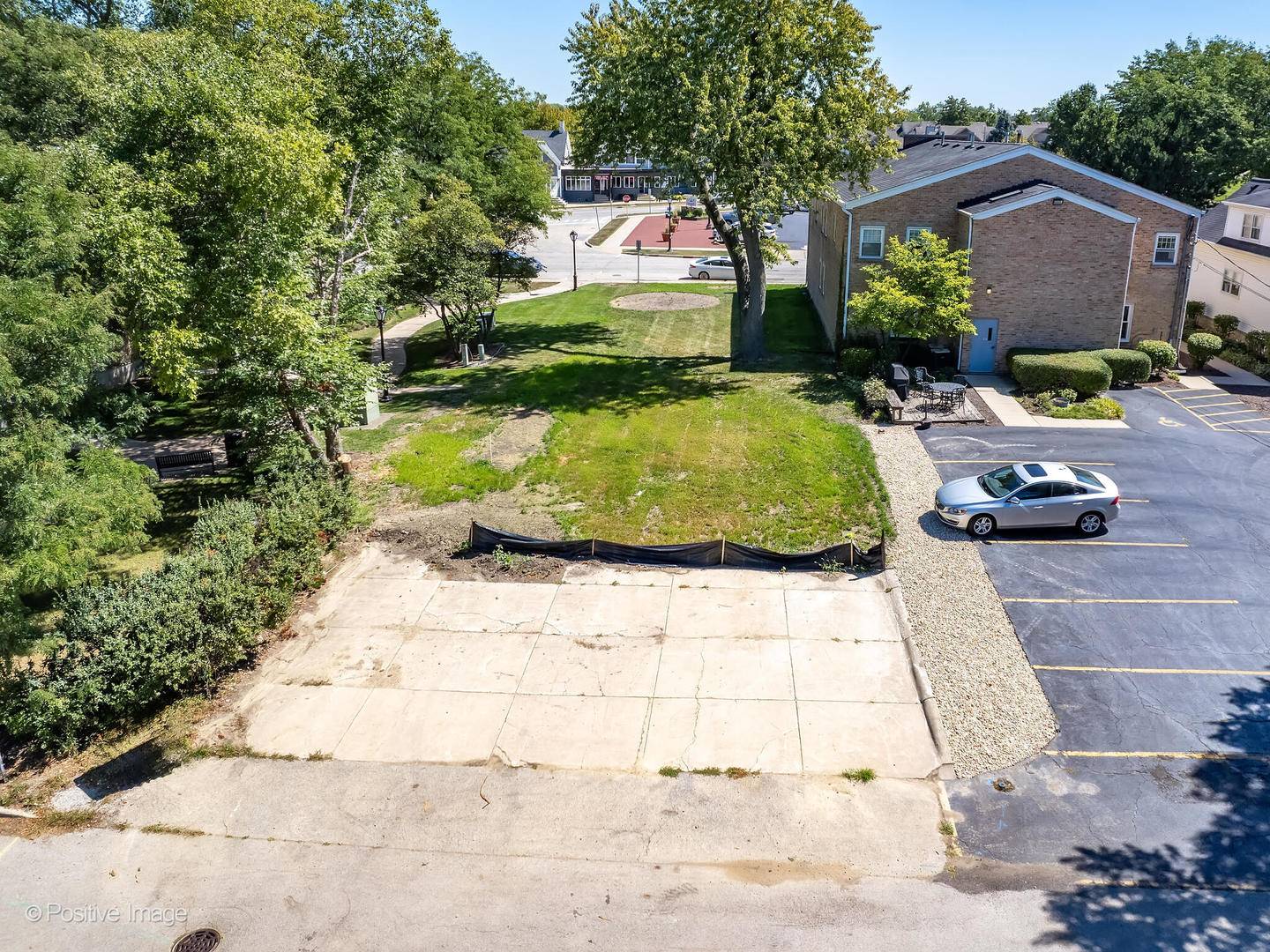 100 S Walnut ST, Itasca, IL 60143