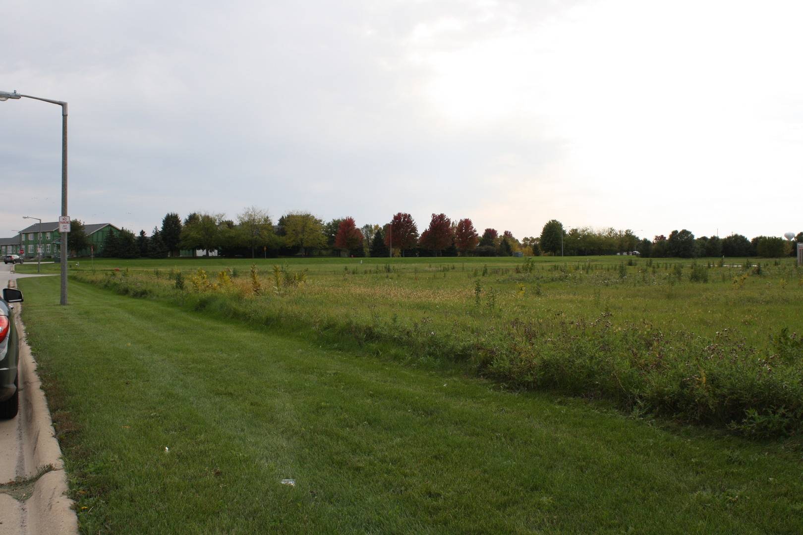 94 Templeton DR, Oswego, IL 60543