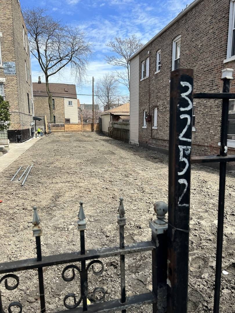 3252 W 23rd ST, Chicago, IL 60623