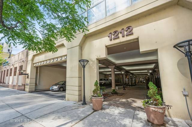 1212 N La Salle DR #P313, Chicago, IL 60610