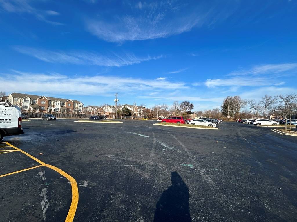 8338 Austin AVE, Morton Grove, IL 60053