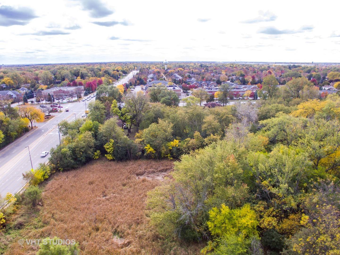 8240 Lemont RD, Woodridge, IL 60517