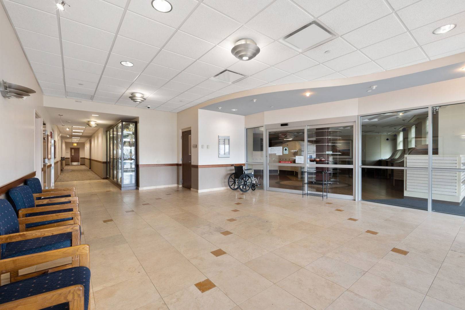 1247 Rickert DR, Naperville, IL 60540