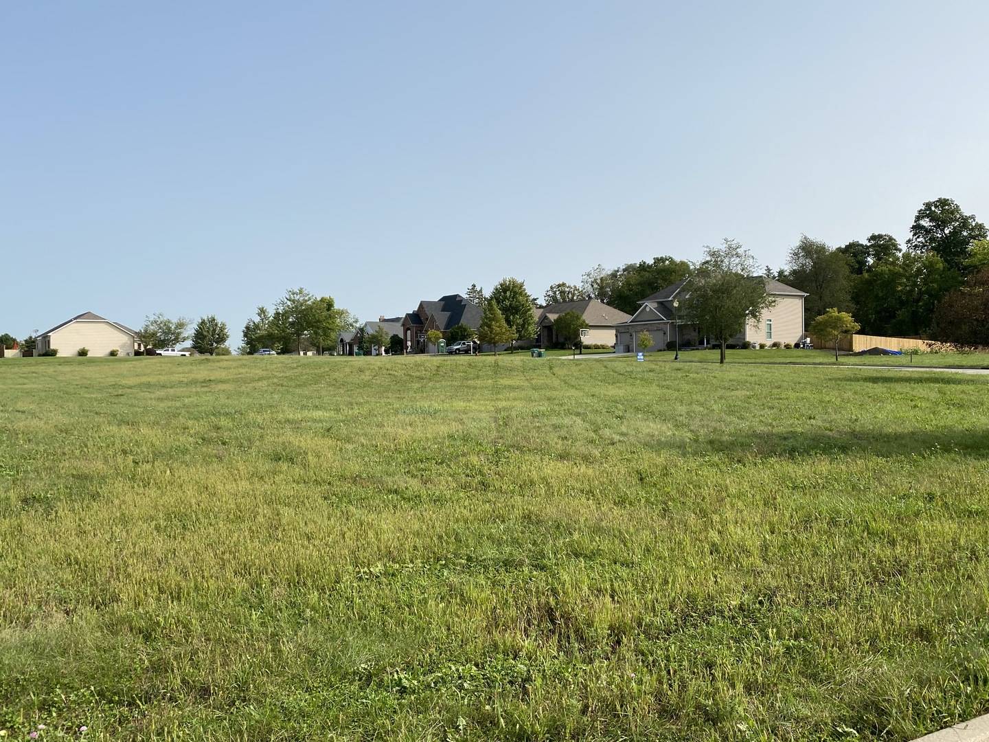 1311 Secretariat DR, Genoa, IL 60135