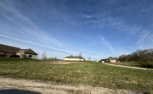 7633 HIDDEN CREEK LN, Roscoe, IL 61073