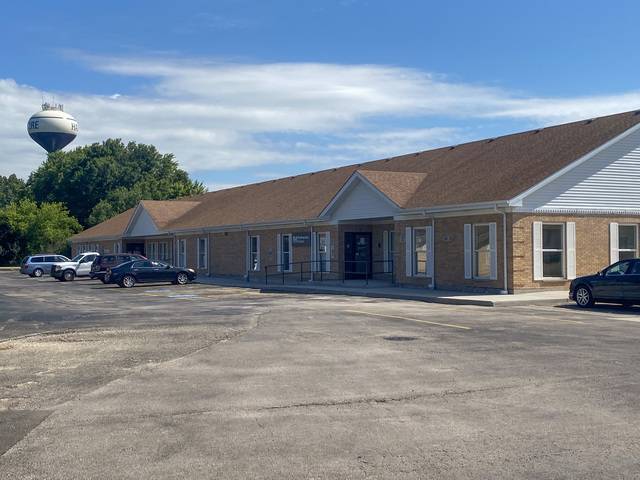 895 S State ST S, Hampshire, IL 60140