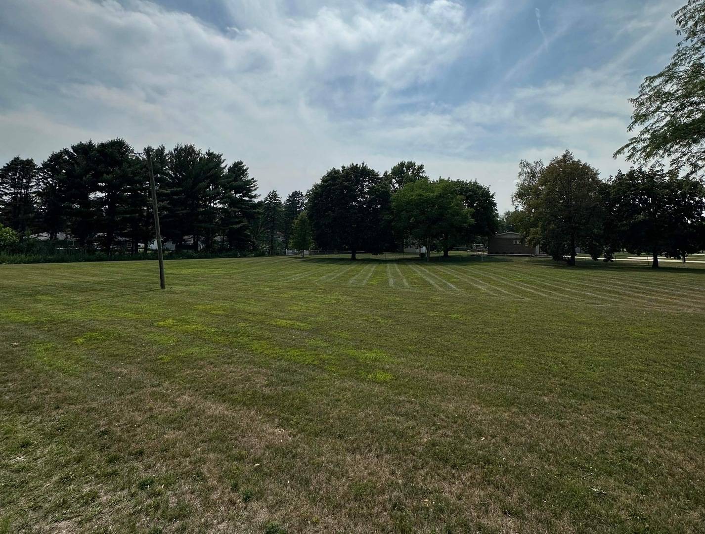 217 N Parls ST, Essex, IL 60935