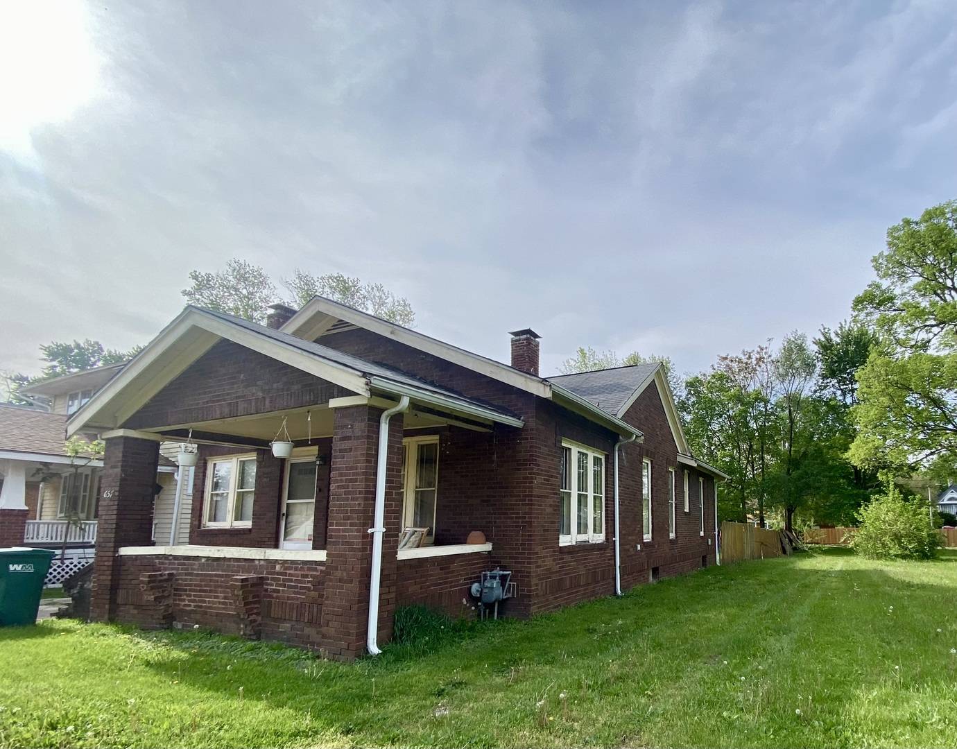 657 W Wood ST, Decatur, IL 62522
